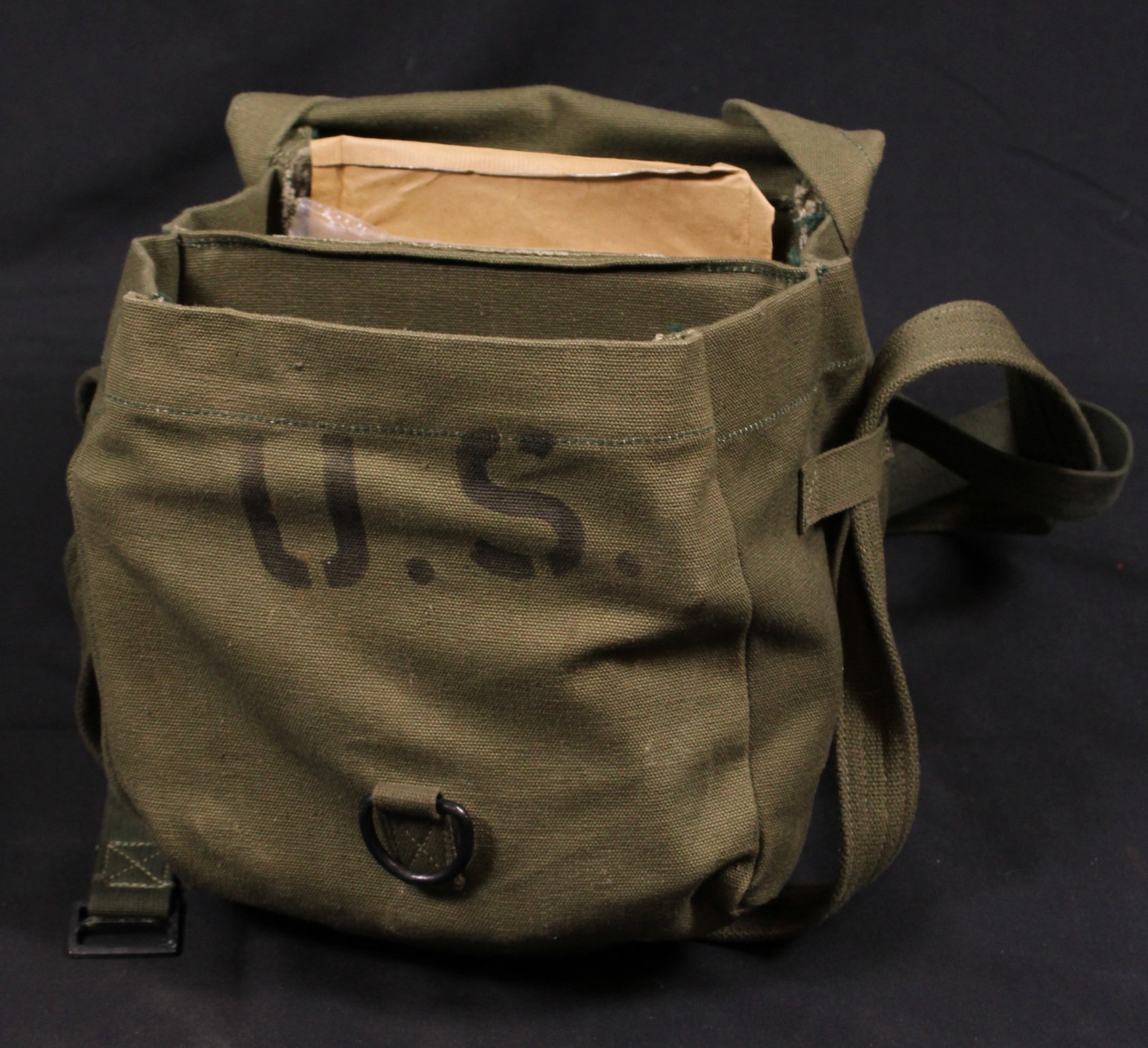 Group Lot: Cold War Civil Defense 17.5 Gallon Water Drum and Purifiaction Accessories (MAT) - 10