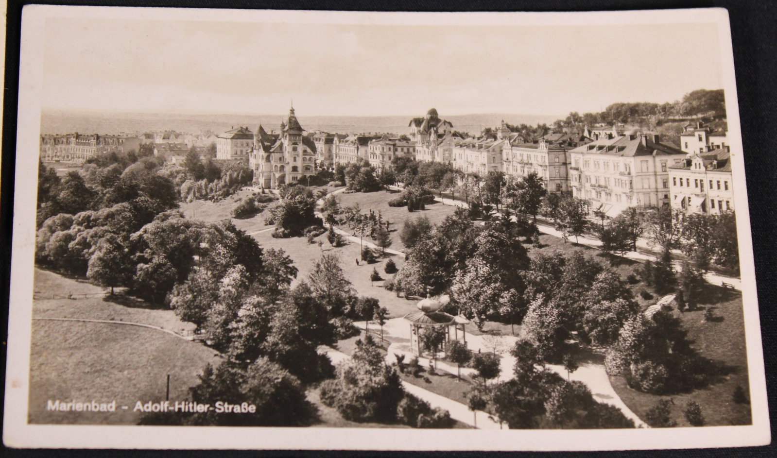 Grouping Of Historic Photographs And Post Cards (BTJ) - 16