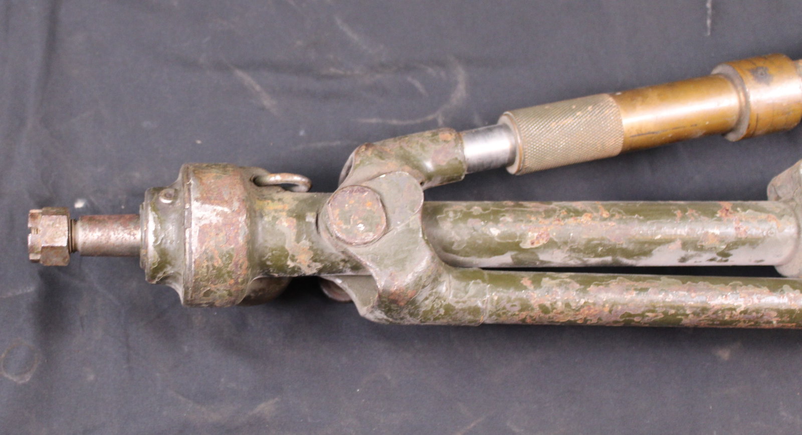 81mm Mortar Bipod (FMI) - 2