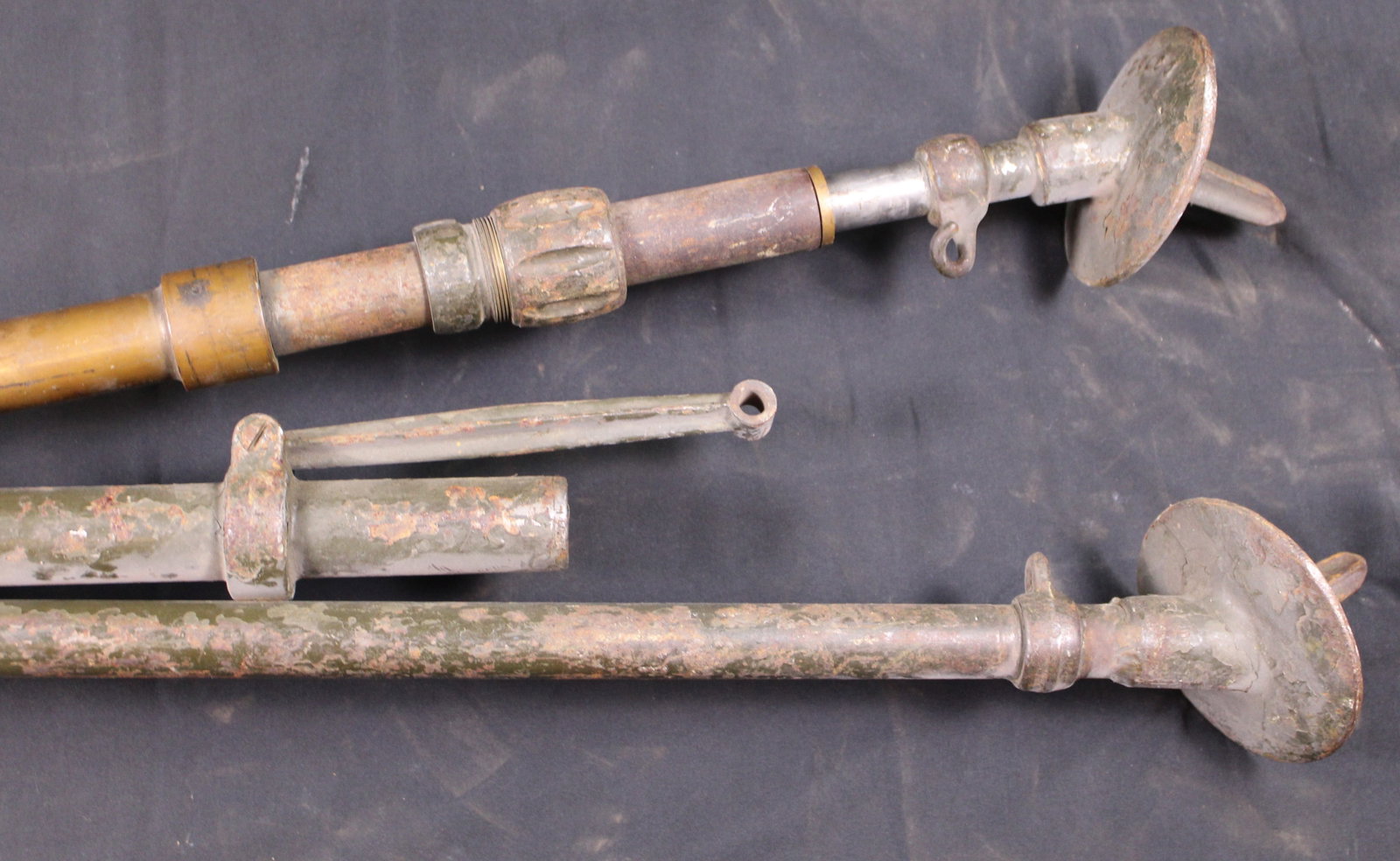 81mm Mortar Bipod (FMI) - 3