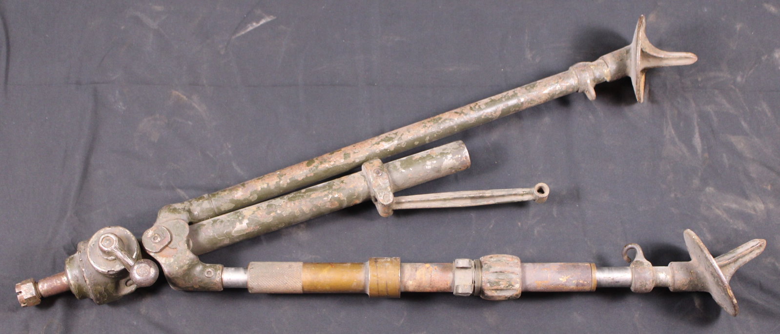 81mm Mortar Bipod (FMI) - 4