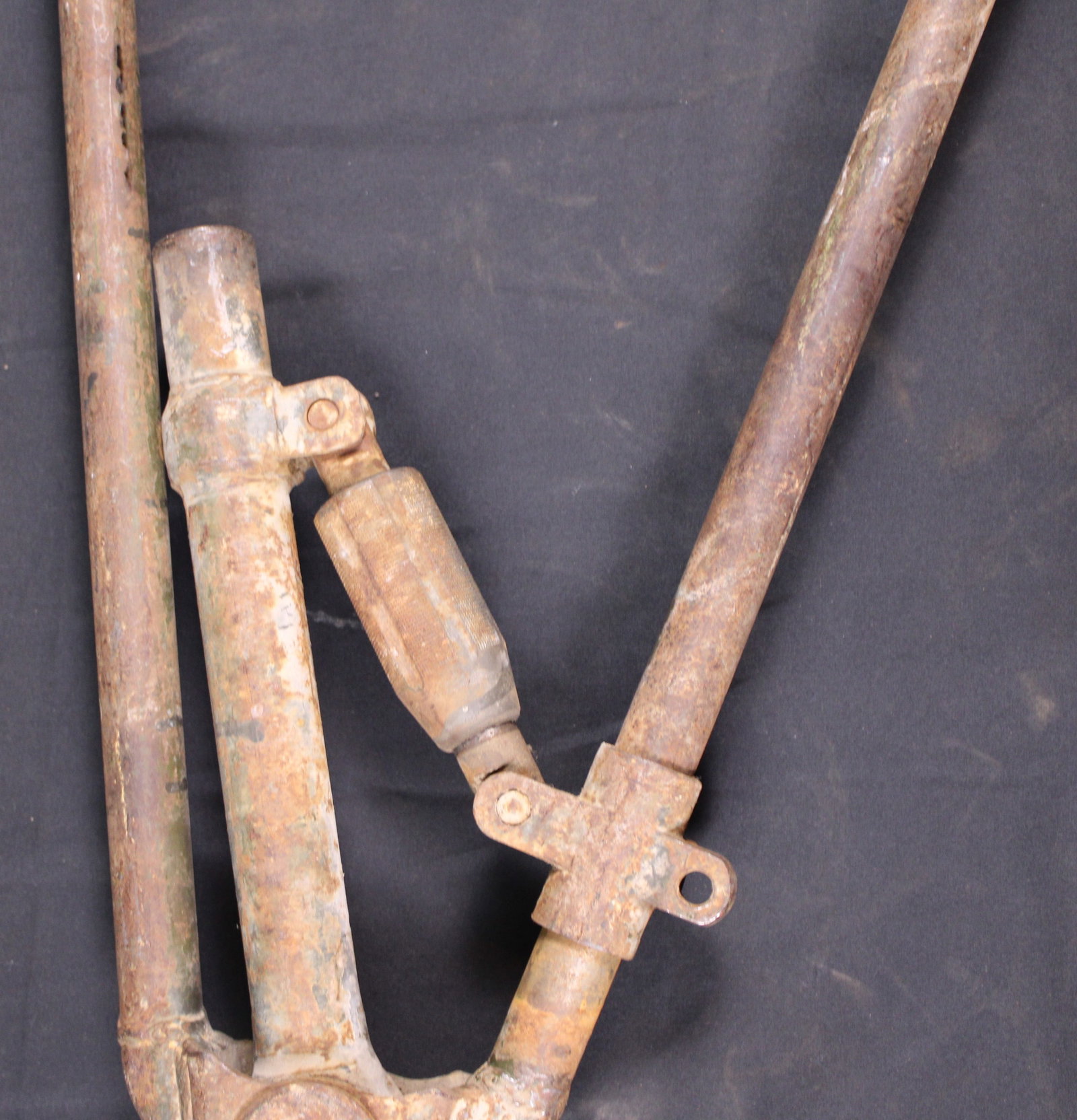 81mm Mortar Bipod (FMI) - 3