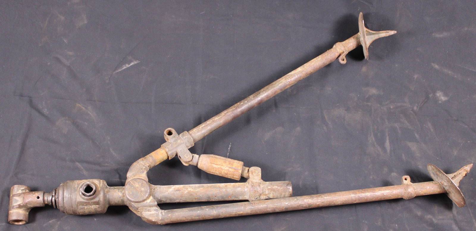 81mm Mortar Bipod (FMI) - 5