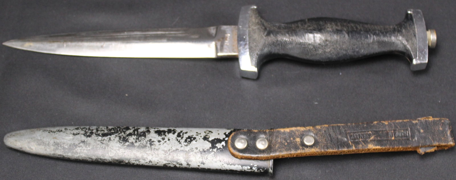 Solingen "Black Panther" German Dagger and Sheath (SNR) - 2
