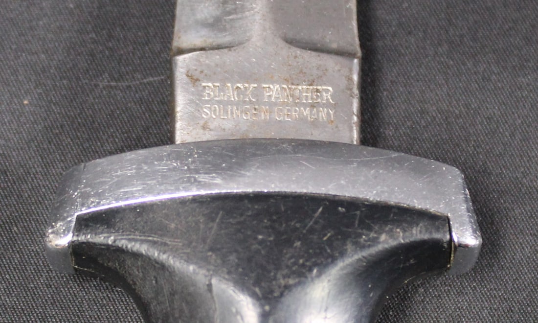 Solingen "Black Panther" German Dagger and Sheath (SNR) - 5