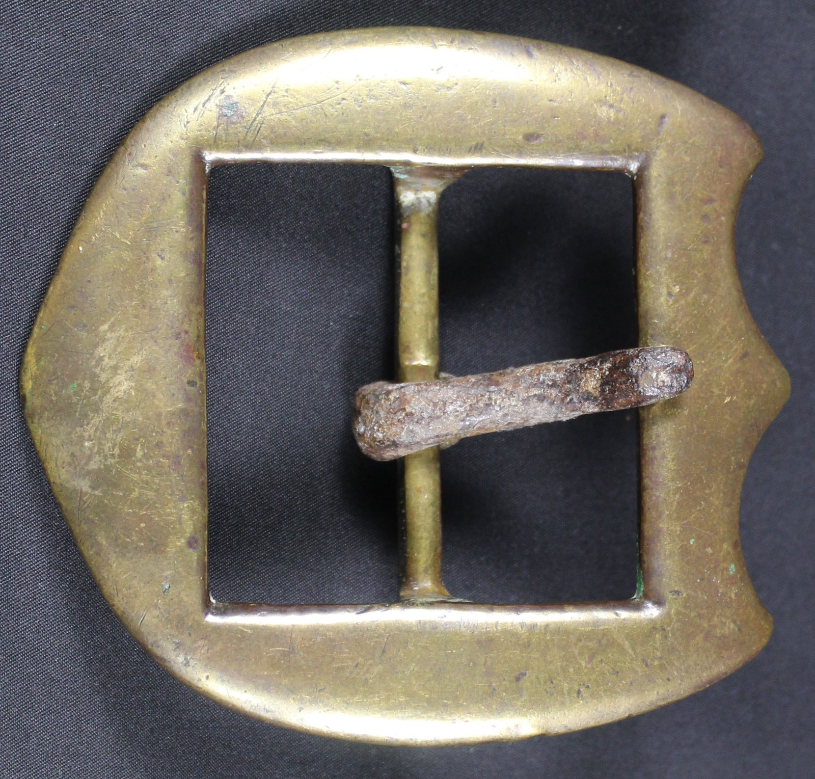 Large Vintage Men's Shield-Style Brass Belt Buckle (SNR): A large suspected American Revolutionary War era shield-style brass belt buckle measuring approximately 4 inches x 4 inches in very good condition overall. The front side of the buckle exhibits a brig
