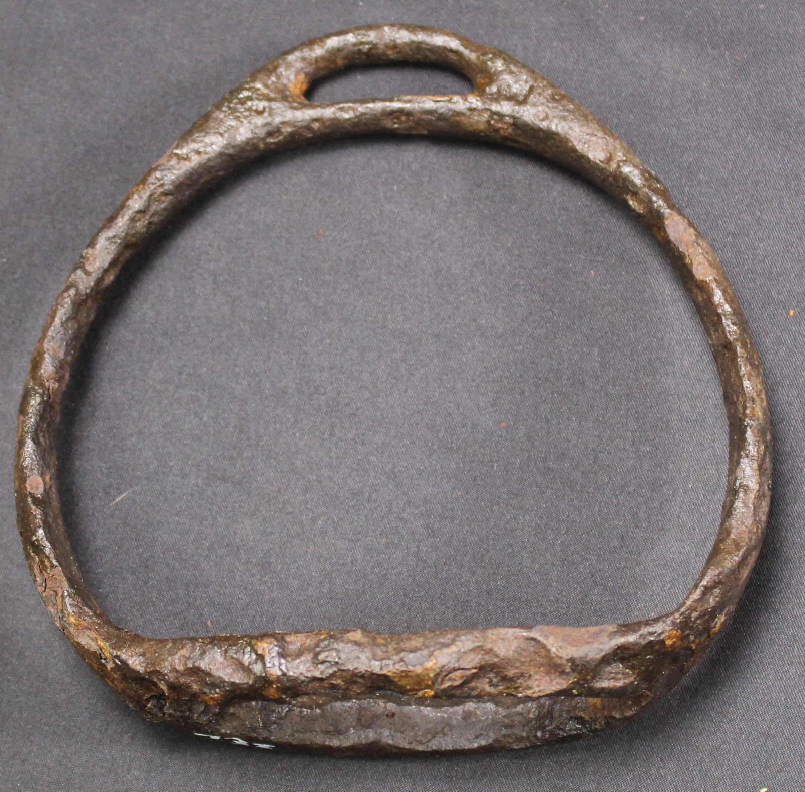 Cast Iron American Civil War Confederate Cavalry Stirrup (SNR): An American Civil War Confederate cavalry stirrup relic excavated in 2001 on the Calvin Pierce property along E. Longhollow Road in Walker Co., GA near the site of the 1864 Smith house. manufactured