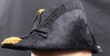 Excellent U.S. Navy Fore and Aft Beaver Cap and Epaulet Set for a US Navy Ensign (MME) - 12