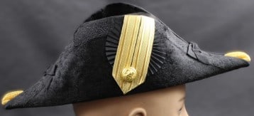 Excellent U.S. Navy Fore and Aft Beaver Cap and Epaulet Set for a US Navy Ensign (MME) - 13