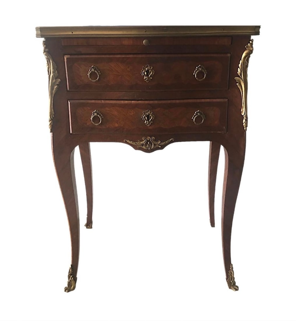 Vintage French Style Marquetry End Table: Vintage French Style Wood Marquetry End Table. 74 x 35 x 56 cm / 29 x 13.7 x 22 inches