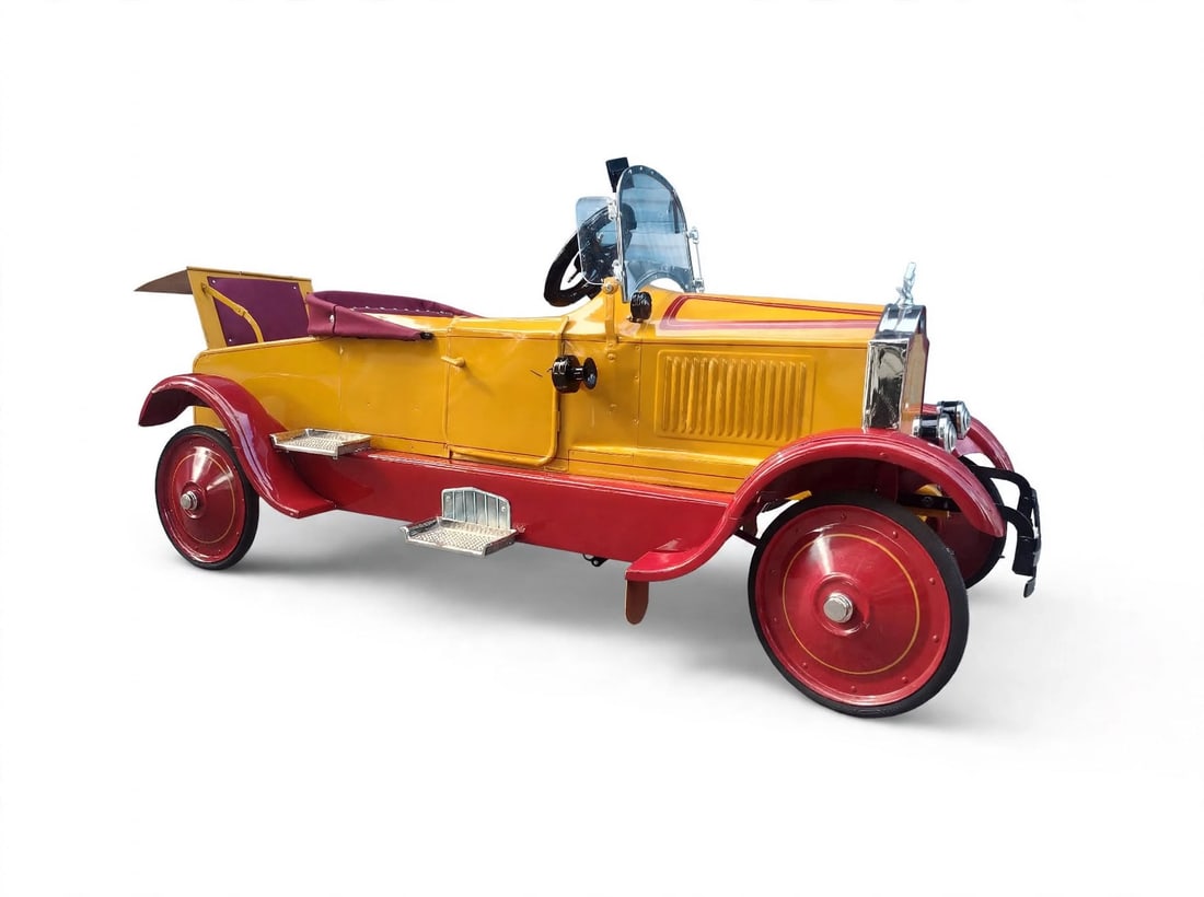 Antique American National Gendron Packard Pedal Car (1 of 9)