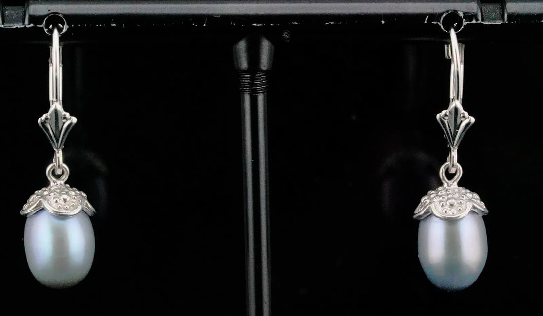 Prince Medici Estate 8.5 mm Silver Pearl & 10K White Gold 1" Drop Earrings (1 of 7)