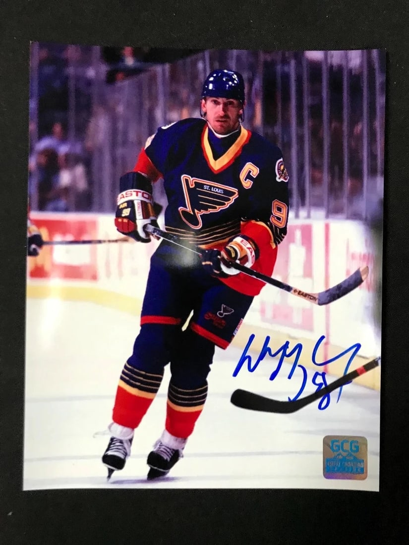 RARE Wayne Gretzky St. Louis Blues Original Autographed 8x10 Photo COA (1 of 2)
