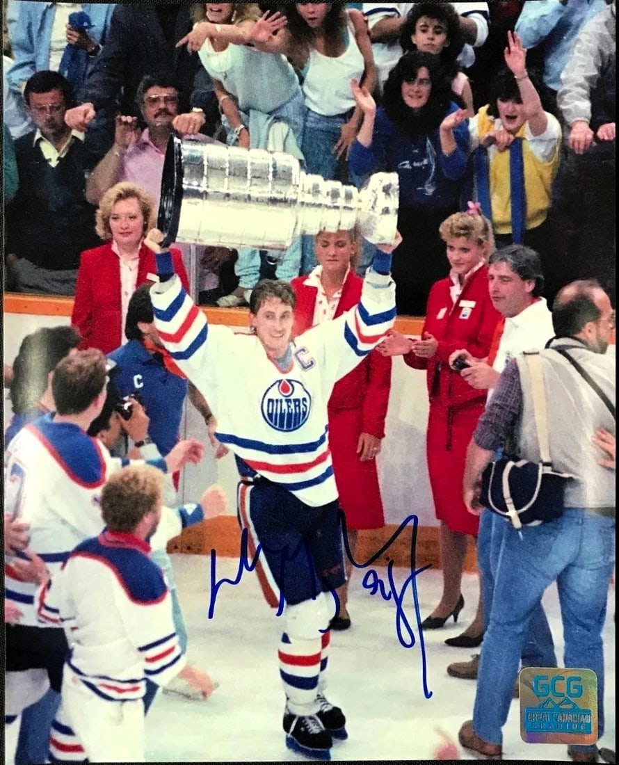 RARE Wayne Gretzky Edmonton Oilers Original Autographed 8x10 Photo Stanley Cup Celebration COA (1 of 2)