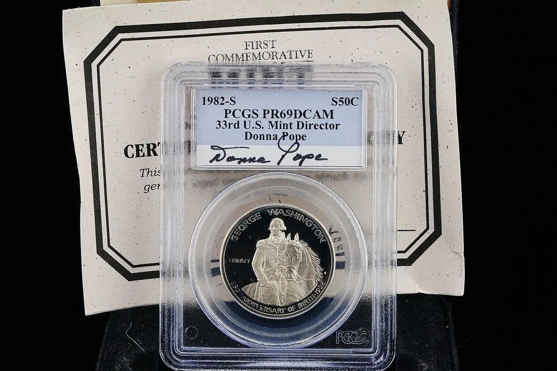Prince Medici Estate 1982-S 90% Silver Washington Commemorative Half Dollar (Donna Pope Signed) (1 of 3)
