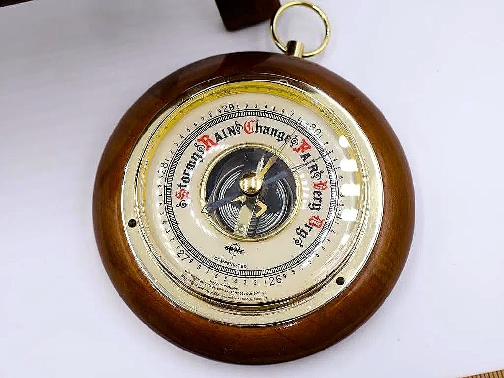 RARE Swift Instruments Desktop Nautical Brass Barometer (1 of 4)
