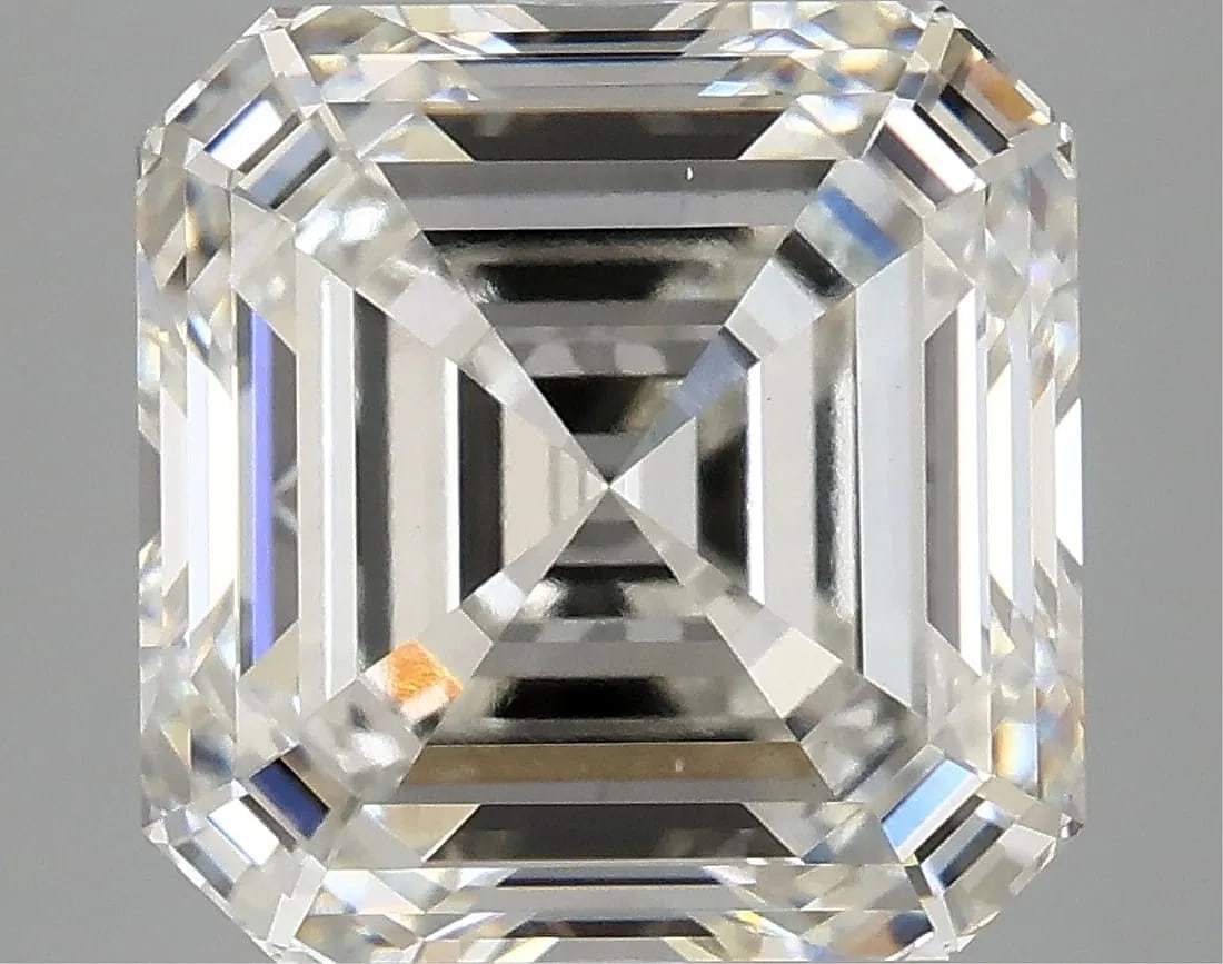 5.04ct G VS1 IGI Asscher Lab Diamond (1 of 2)