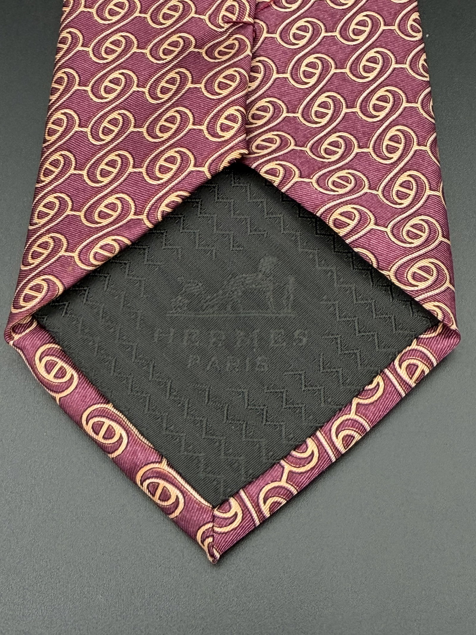 Designer Cream Mauve Necktie w/ Interlocking Loop Pattern - 5
