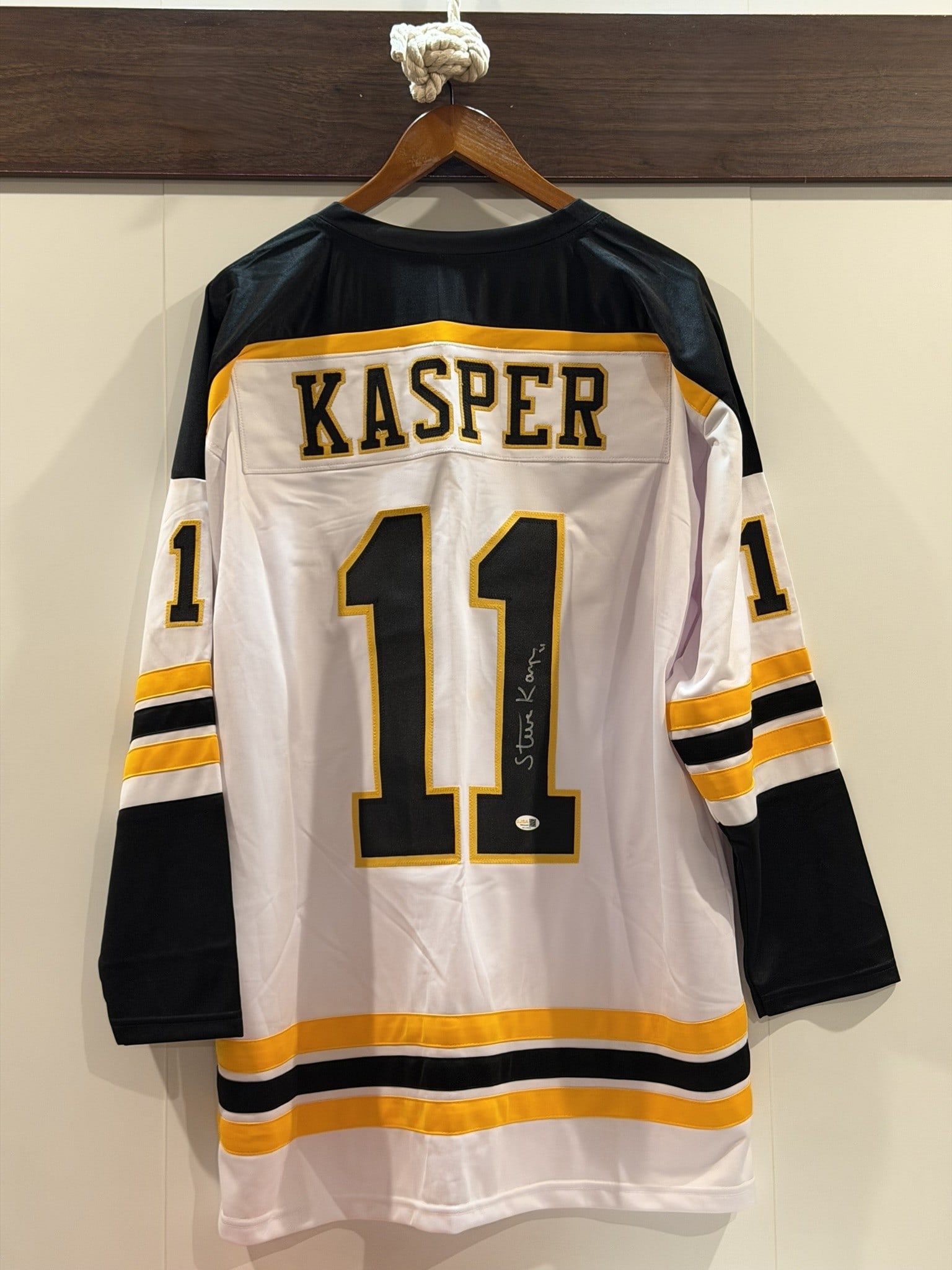 Steve Kasper Signed Bruins #11 NHL Jersey JSA COA NWOT (1 of 5)