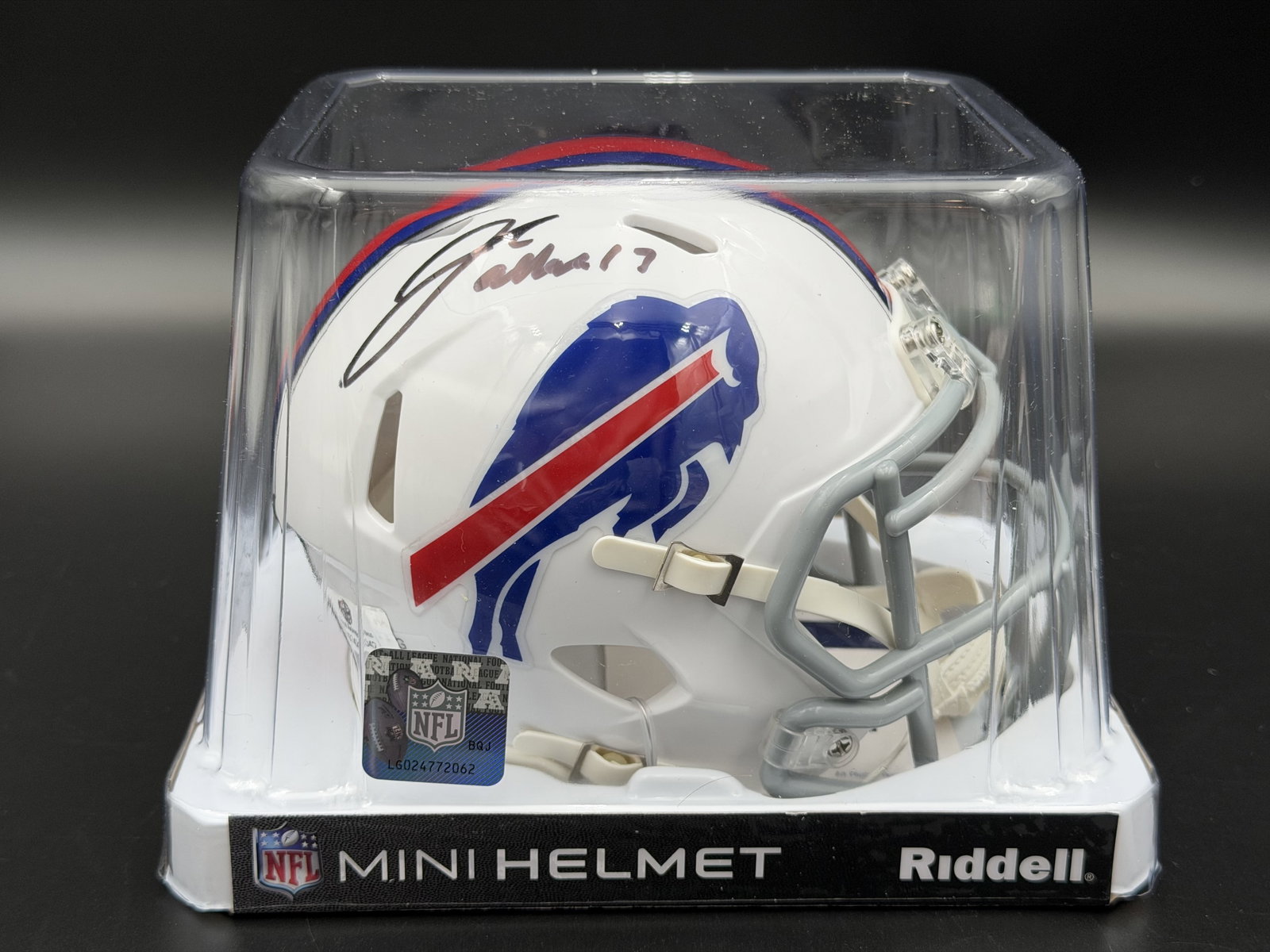 Josh Allen Buffalo Bills Signed Riddell NFL Mini-Helmet GA COA NIB (1 of 8)