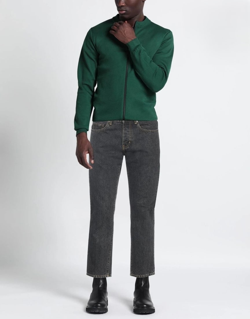 IMPORTED MSRP €690 Saint Laurent Straight Jeans W27 L32 Black NWT: New with tags Saint Laurent men’s straight-leg jeans in black with button fly. 100% cotton denim; made in Italy. Highlights: W27 L32 Straight fit; button fly 100% cotton denim Made in Italy Cond