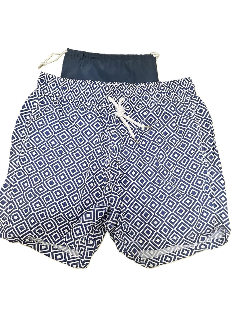 IMPORTED MSRP €203 Frescobol Carioca Angra Swim Shorts 2XL Blue NWT: Frescobol Carioca "Angra" swim shorts in blue geometric pattern featuring elastic waist, built-in brief, and pocketed construction. Designer men’s swimwear piece crafted for resort and beachwear