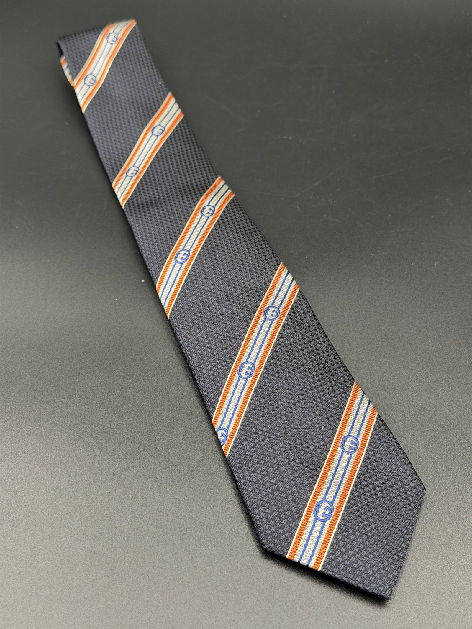 MSRP $350 GUCCI 100% Silk GG Stripe Logo Necktie Navy Blue Orange Made in Italy (Unauthenticated) (1 of 13)