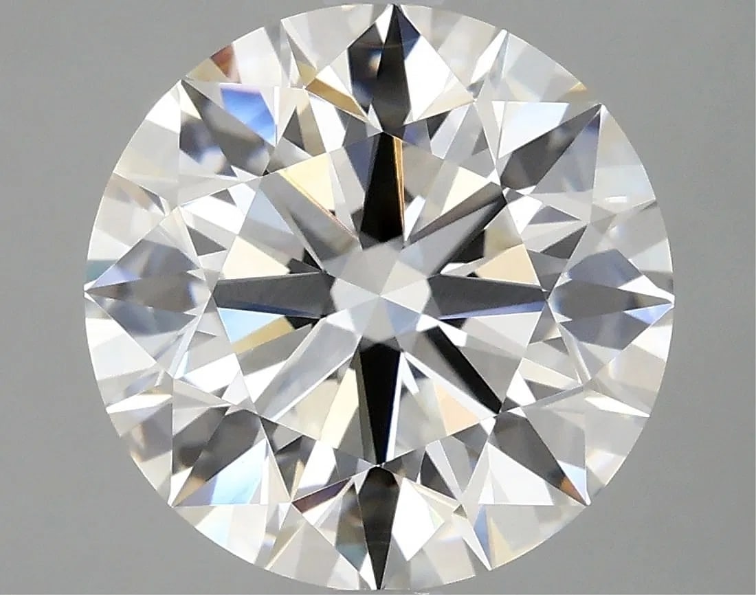 $10,500 ERV 4.14ct G VS1 IGI Round Lab Diamond: 4.14ct G VS1 IGI Certified CVD Lab-Grown Round Diamond Type IIa Offered is a loose IGI-certified lab-grown round brilliant diamond weighing 4.14 carats. This stone features G color and VS1 clarity, wi