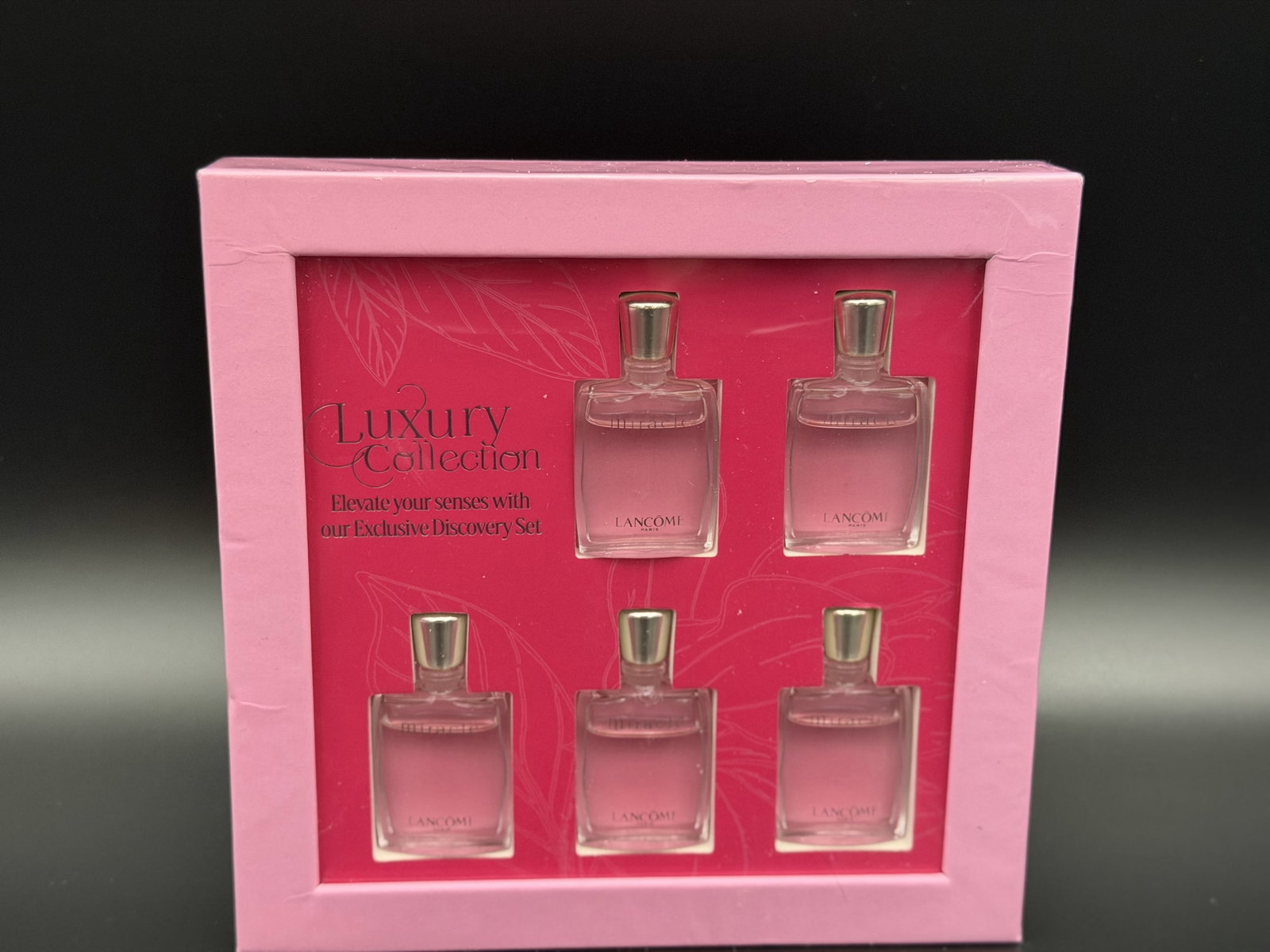 IMPORTED MSRP €95 LANCOME Miracle Luxury Collection Miniature Fragrance Set 5 x 5mL Sealed NIB: PLEASE READ: This item has not been authenticated by Atomic Pear. Please ask absolutely any questions or request additional photographs before you bid. Thank you! Love, Atomic Pear LANCÔME Luxury Col