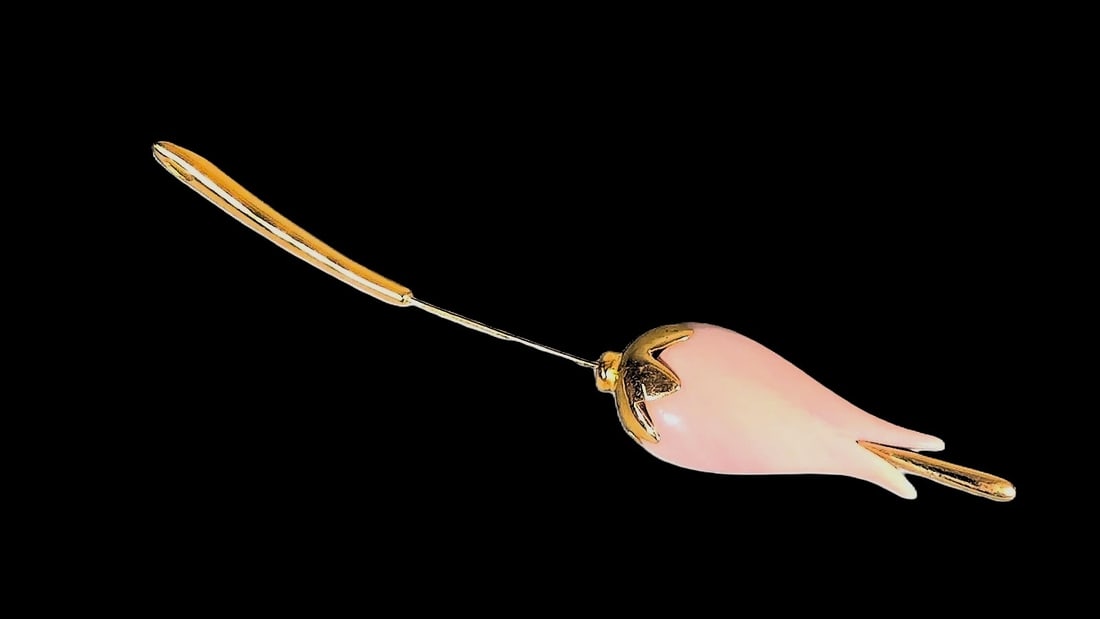 MSRP $395 Givenchy Gold-Tone w/ Pink Enamel Flower Bud Stick Pin 4.5 in: Elegant Givenchy stick pin crafted in gold-tone metal with pink enamel, designed as a delicate flower bud. A refined accent for lapels, scarves, hats, or a minimalist vintage jewelry look. Comes with 