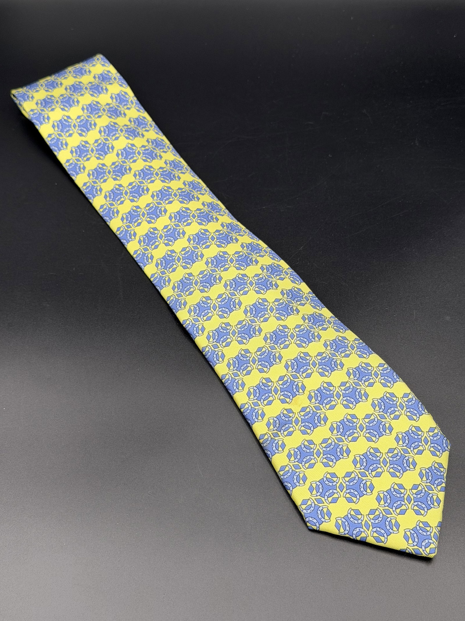 EST. OG VALUE $350+ VTG HERMÈS Paris 100% Silk Horse Bit Equestrian Tie Yellow Blue France (U (1 of 9)