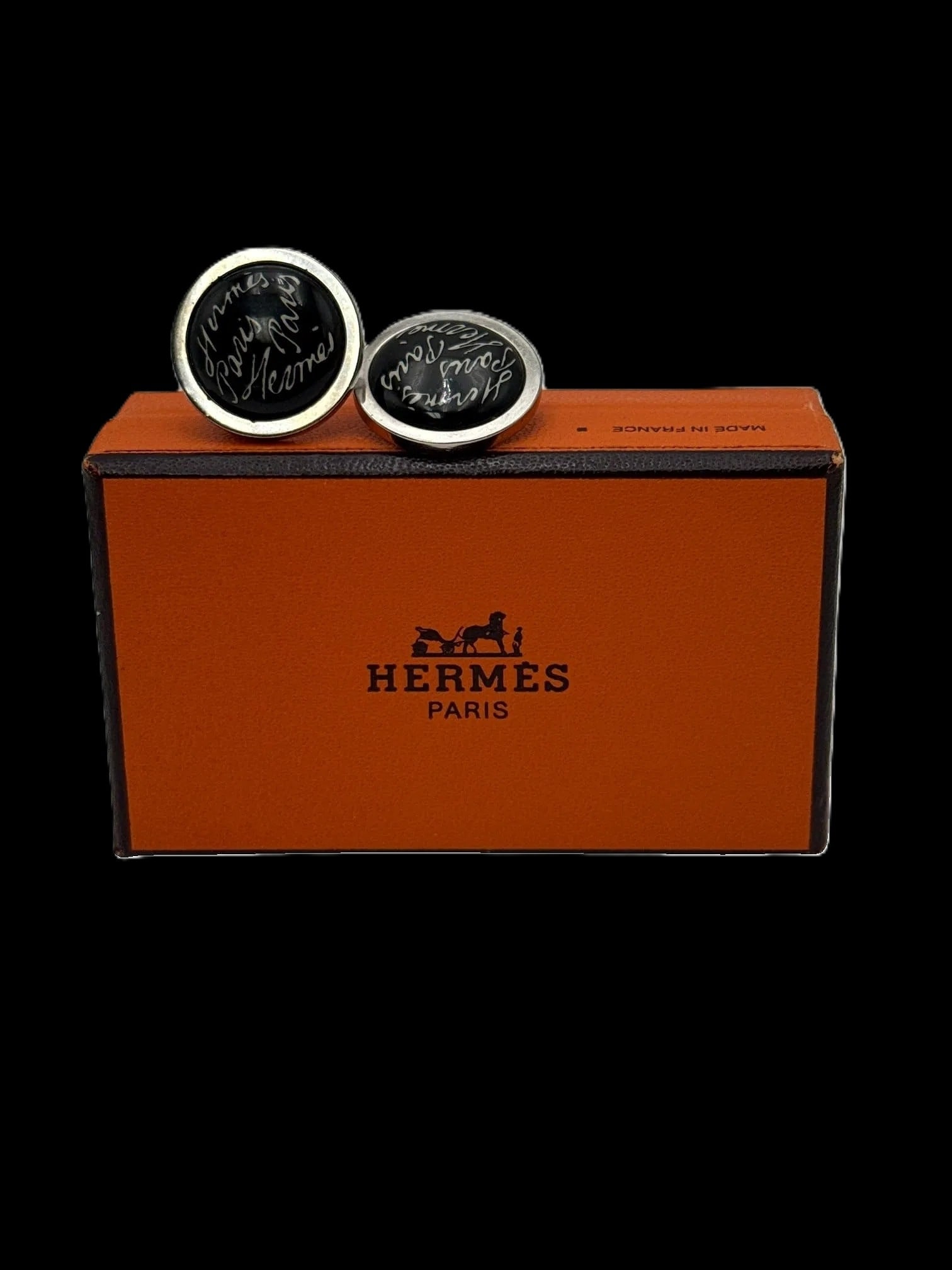 MSRP $1,195 HERMÈS Enamel Button Clip-On Earrings w/ Box (Unauthenticated) (1 of 2)