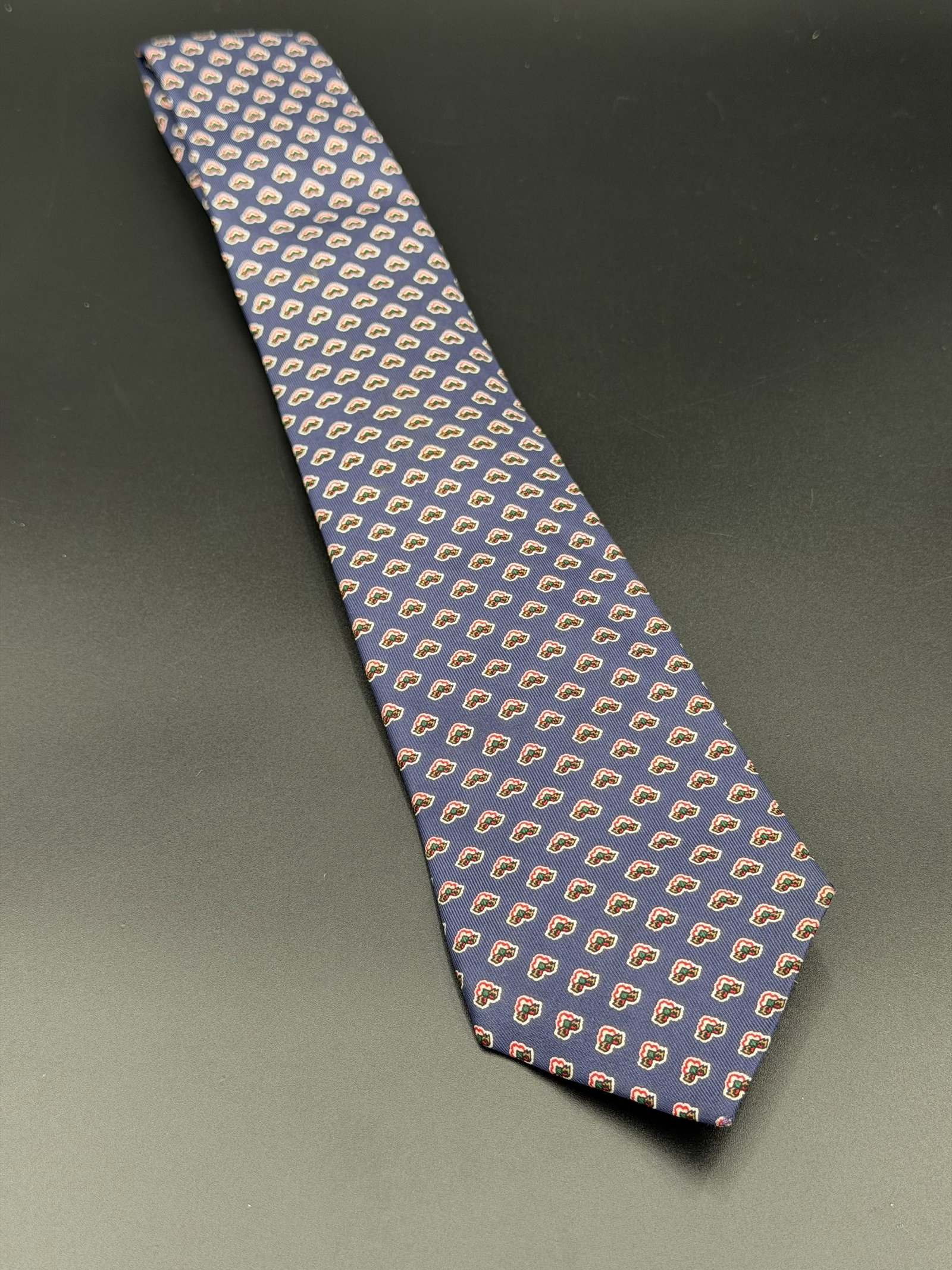 MSRP $225 GIVENCHY PARIS 100% Silk Tie Blue Medallion Pattern England (Unauthenticated): PLEASE READ: This item has not been authenticated by Atomic Pear. Please ask absolutely any questions or request additional photographs before you bid. Thank you! Love, Atomic Pear Givenchy Paris neck
