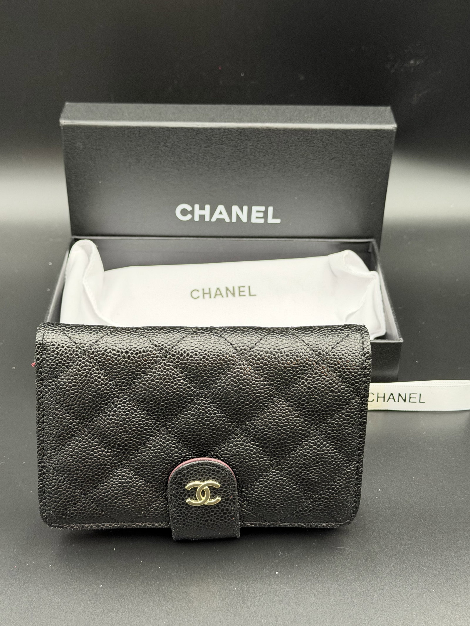 MSRP $1,150 CHANEL Quilted Compact Wallet Black Caviar Leather Italy NWOT (Unauthenticated): PLEASE READ: This item has not been authenticated by Atomic Pear. Please ask absolutely any questions or request additional photographs before you bid. Thank you! Love, Atomic Pear Chanel (Unauthentic