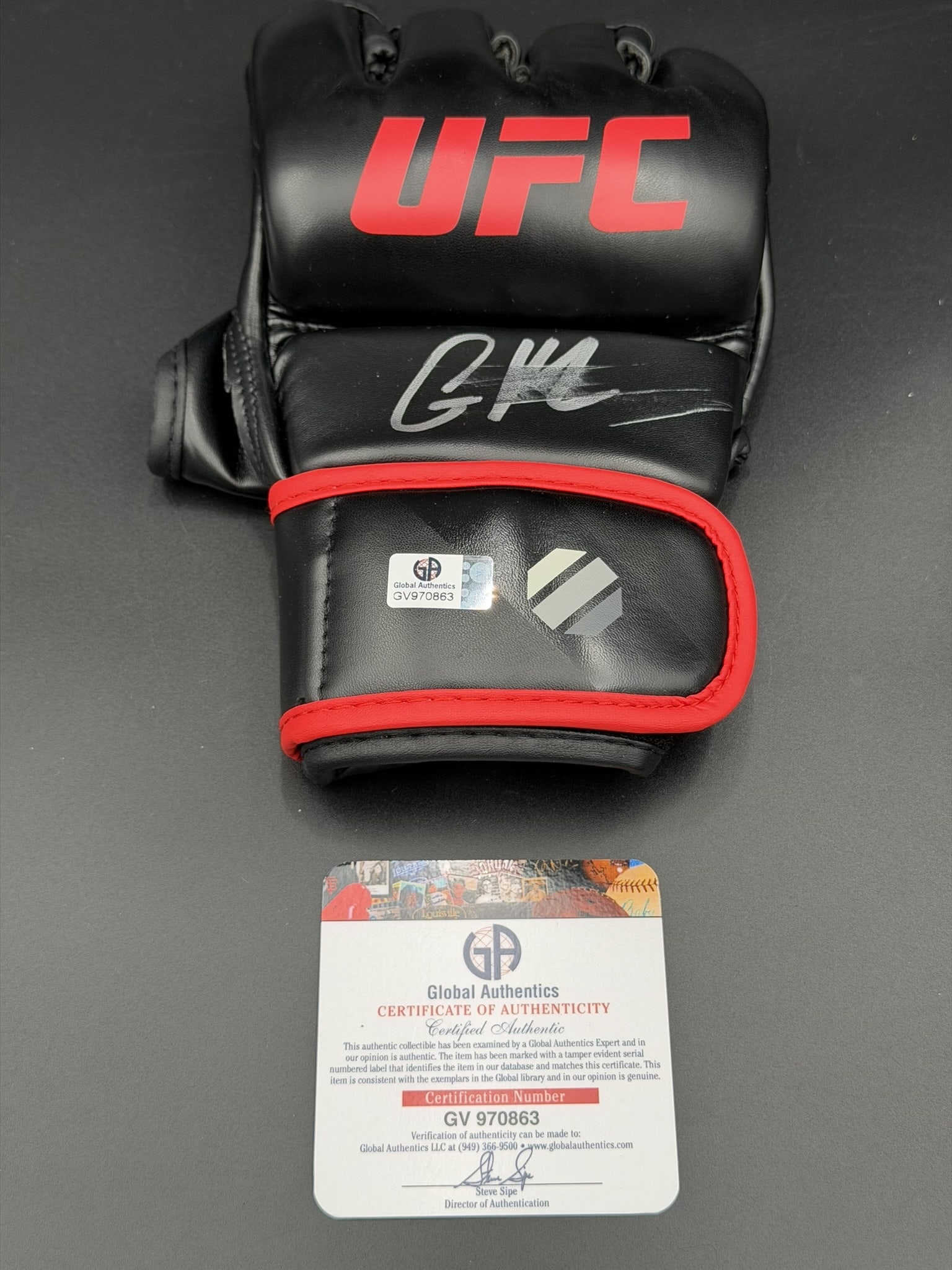 Conor McGregor Signed 6 oz. UFC MMA Glove GA COA NWOT (1 of 7)