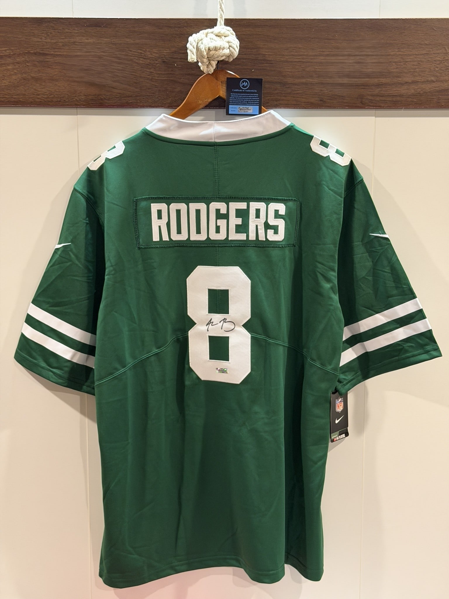 Aaron Rodgers Signed New York Jets Nike On-Field Jersey Size XL Heritage Authentication COA: Officially hand-signed Aaron Rodgers New York Jets Nike On-Field jersey, size XL, accompanied by a Certificate of Authenticity. This green jersey features the genuine signature of the four-time NFL MV