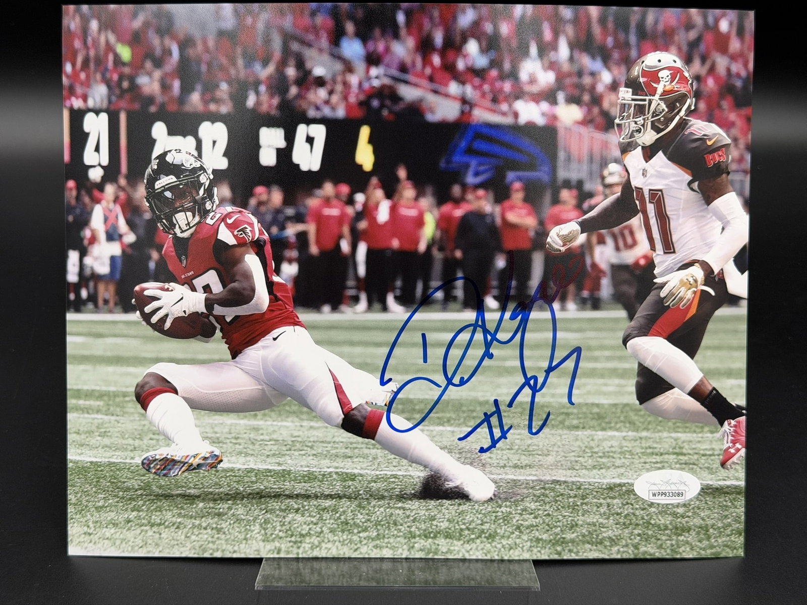 Autographed Damontae Kazee Atlanta Falcons 8" × 10" Photo JSA COA: Damontae Kazee personally signed 8" × 10" color photograph featuring the former Atlanta Falcons defensive back making a play during NFL game action. Signed boldly in blue marker across the lower
