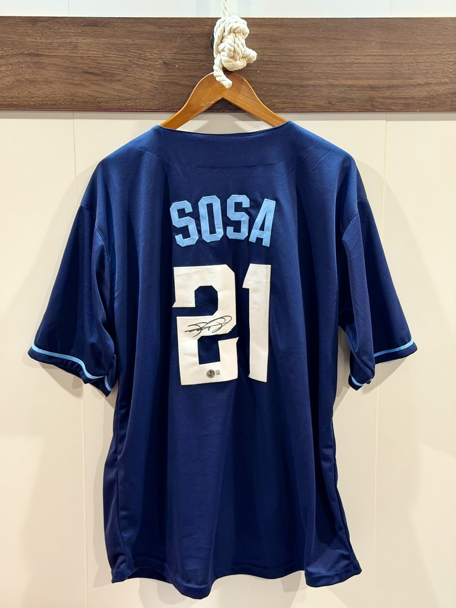 Sammy Sosa Signed "Slammin Sammy" Baseball Jersey Size XL Beckett COA (1 of 5)