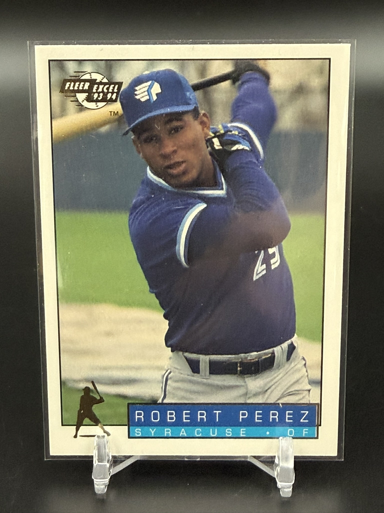 1993–94 Fleer Excel Robert Perez #147 Syracuse Chiefs Toronto Blue Jays Prospect Card: Official 1993–94 Fleer Excel baseball card featuring Robert Perez as a member of the Syracuse Chiefs, the Triple-A affiliate of the Toronto Blue Jays. Card #147 from the Fleer Excel minor league