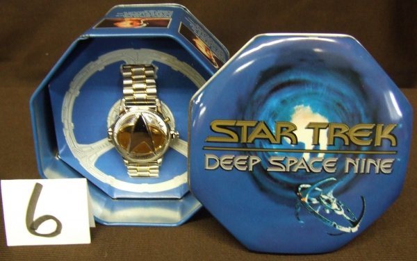 Star Trek Watch: Deep Space Nine Collectors Watch-Special Edition; Copyright 1994