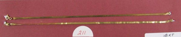 18K Gold Bracelets: Two 18" yellow gold flat link bracelets are both 8" long; 3.7 TGW.