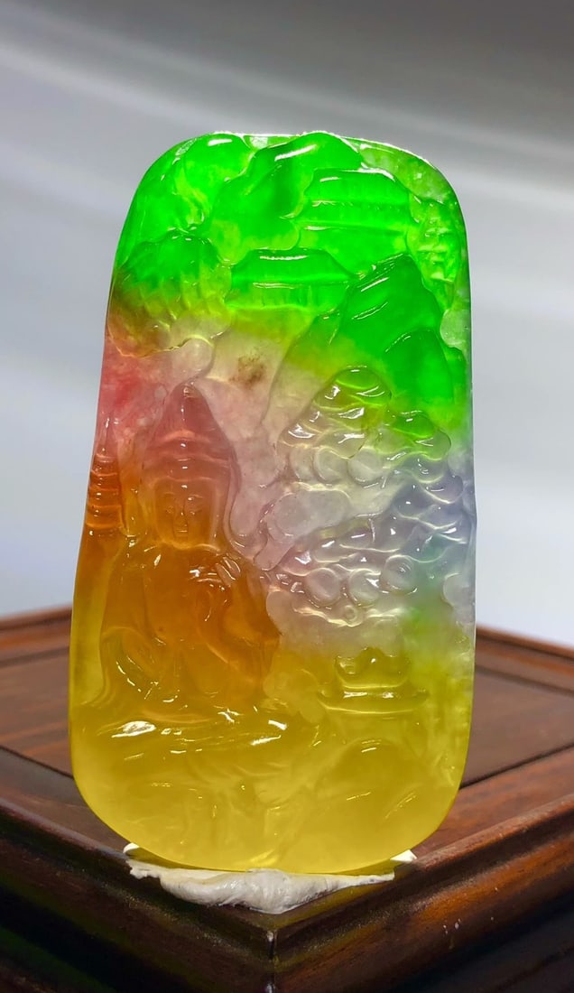 High-quality, multi-colored jadeite three-dimensional relief landscape Guanyin pendant (1 of 6)