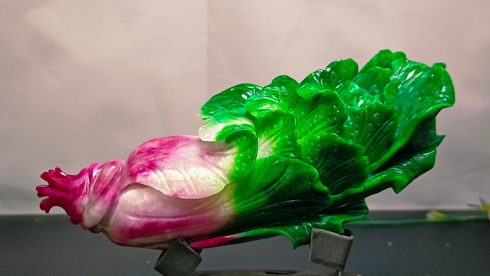 High-quality, colorful jade cabbage ornament (1 of 8)