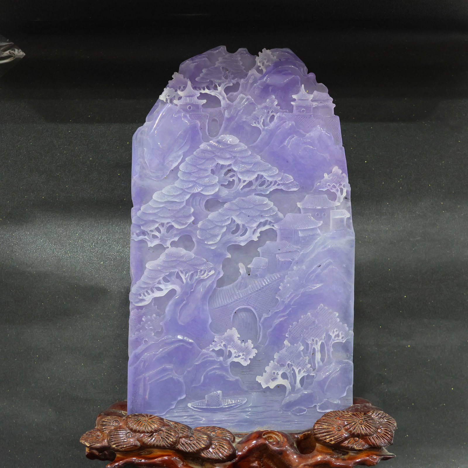 A perfectly crafted, high-quality ice-crystal carved ornament [Between Mountains and Waters] (1 of 9)