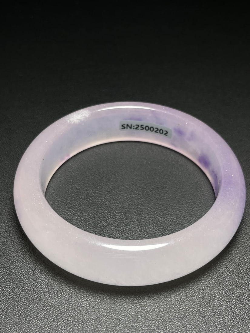 Jade Violet Tire-Shaped Bracelet (1 of 9)