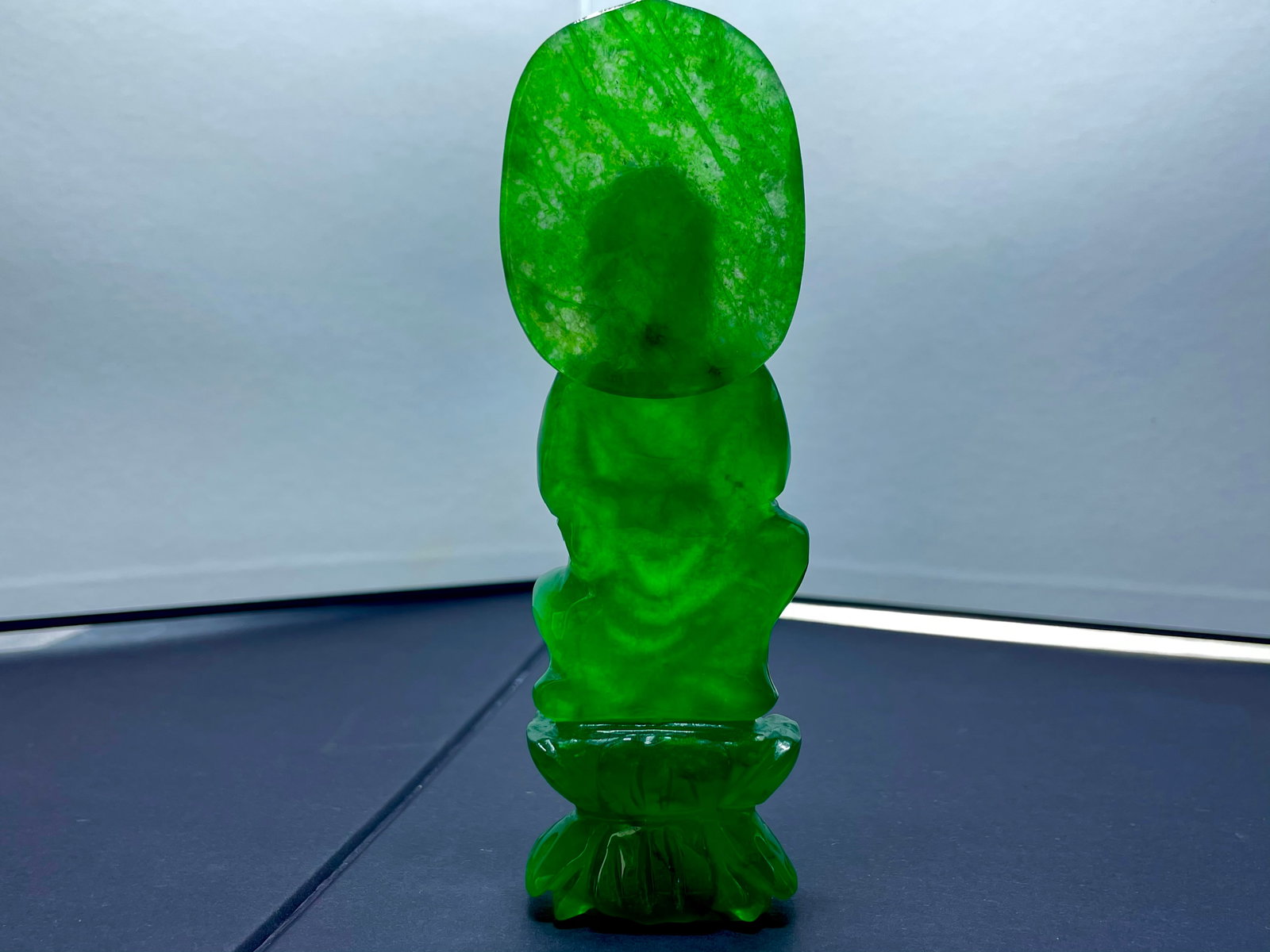 Old jadeite, high-ice imperial green Guanyin Buddha ornament (1 of 7)