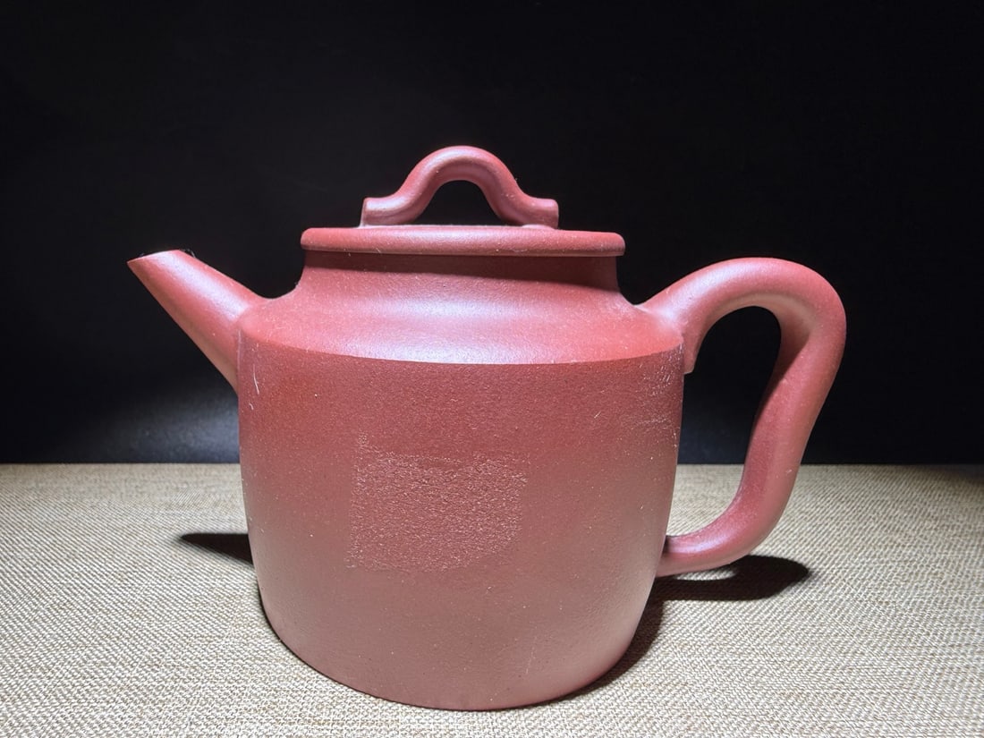 Celebrity-made Zisha teapots (1 of 8)