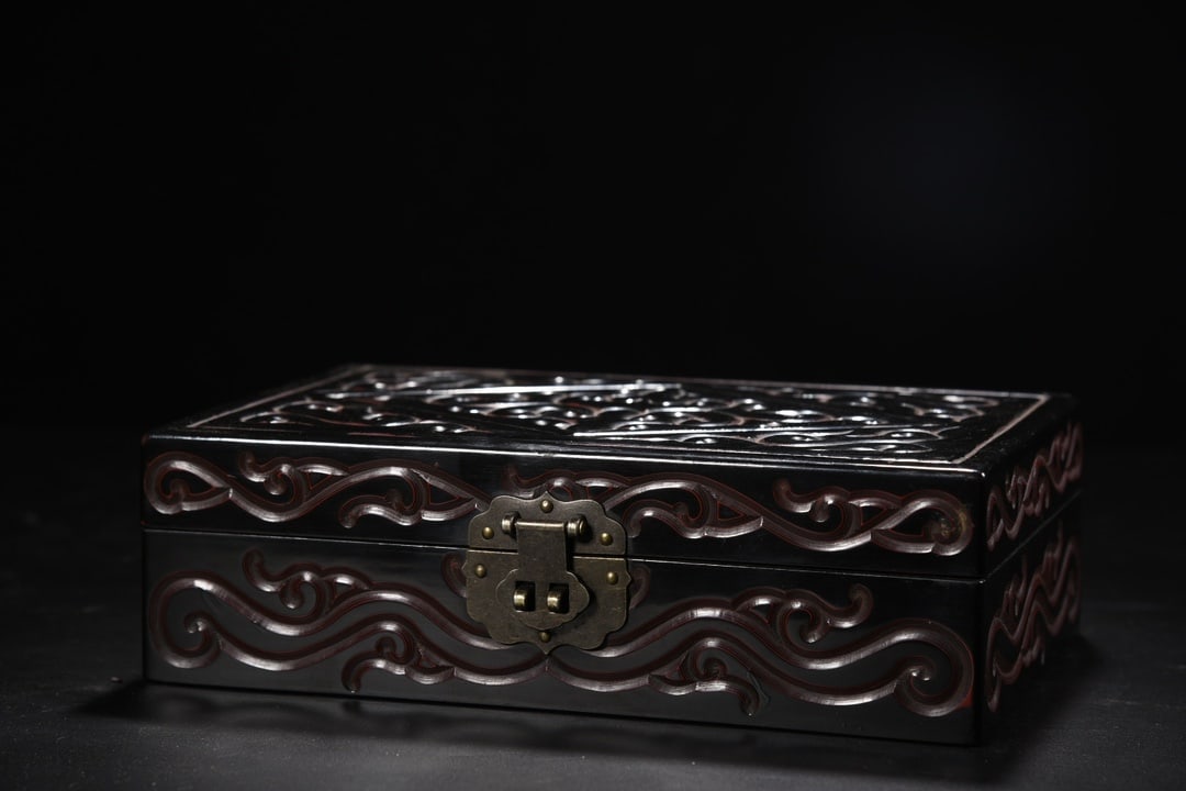 Carved lacquer cloud pattern storage box - 4