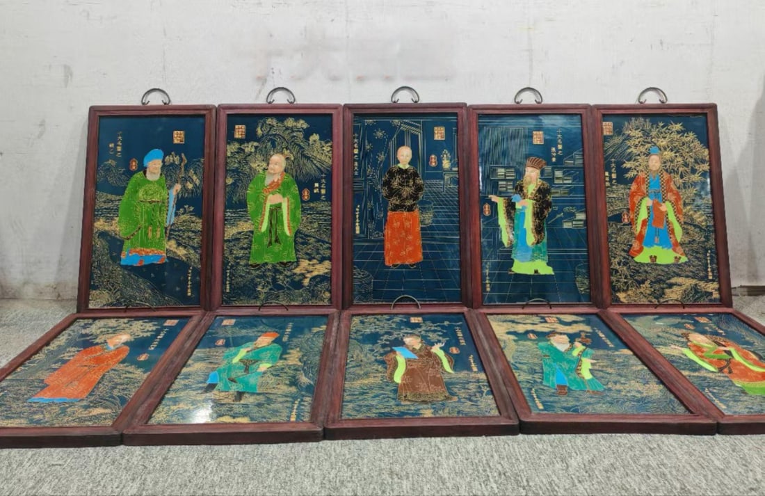 Respectfully painted by your subject, Lang Shining! A set of rosewood hanging screens with a green: Respectfully painted by your subject, Lang Shining! A set of rosewood hanging screens with green background, enamel, and gold wire inlay! "Ten Famous Doctors" Dimensions: 90cm (H) x 53cm (W) x 10cm Pr