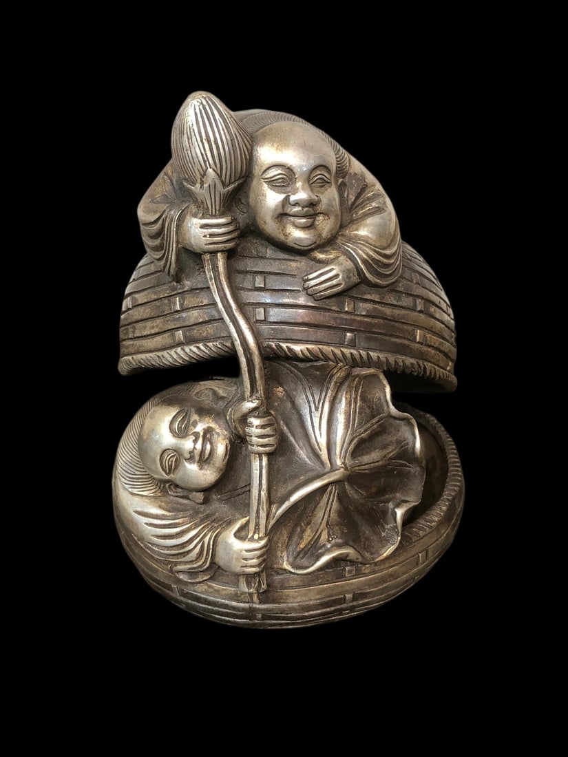 Solid white copper gilded silver Qianlong period Hehe Erxian (1 of 8)